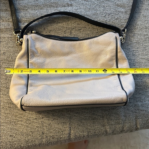 kate spade cross body grey and black purse - Picture 7 of 9
